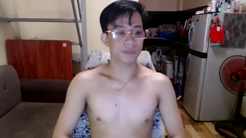 asiandreamboyx online show from February 15, 12:33 pm