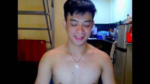 asiandreamboyx online show from April 14, 7:11 am