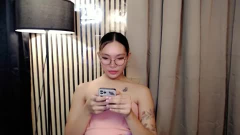 Snapshot of asianhottiesttamira chatting on September 30, 12:15 pm HI IM TAMIRA LOOKING FOR SERIOUS RELATIONSHIP online show from September 30, 12:15 pm