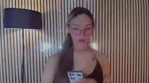 Snapshot of asianhottiesttamira chatting on September 23, 10:42 am HI IM TAMIRA LOOKING FOR SERIOUS RELATIONSHIP online show from September 23, 10:42 am
