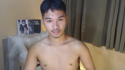asianhunk_jamesx online show from October 3, 12:13 pm