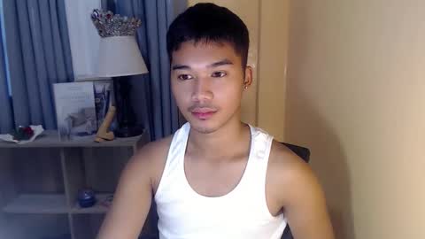 asianhunk_jamesx online show from October 9, 7:14 am
