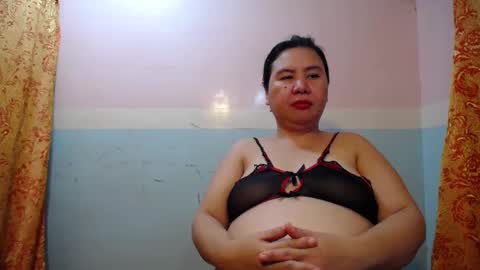 Snapshot of asianpinaychub chatting on January 7, 10:55 am asianpinaychub online show from January 7, 10:55 am
