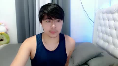 Snapshot of asianroy_x chatting on January 24, 12:52 pm Roy online show from January 24, 12:52 pm