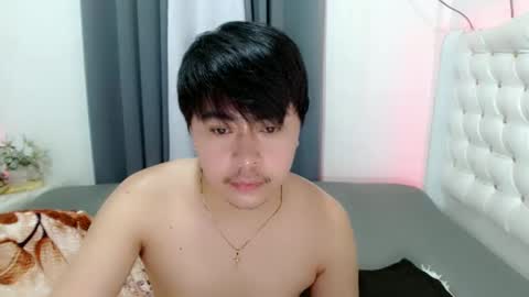 Snapshot of asianroy_x chatting on January 14, 9:30 pm Roy online show from January 14, 9:30 pm