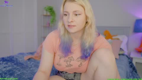 Asiri   pronounced Ah-siri Please no nicknames   3 online show from April 7, 7:16 pm