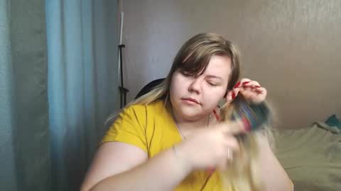 AsmiTKeyn online show from October 29, 5:20 am