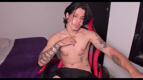 asmodeuszz online show from March 21, 2:06 am