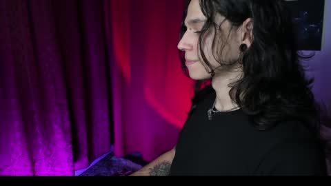 asmodeuszz online show from December 23, 6:00 am