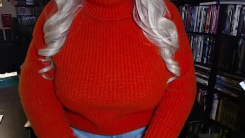 Snapshot of aspen_vale chatting on October 15, 11:48 pm Aspen Vale online show from October 15, 11:48 pm