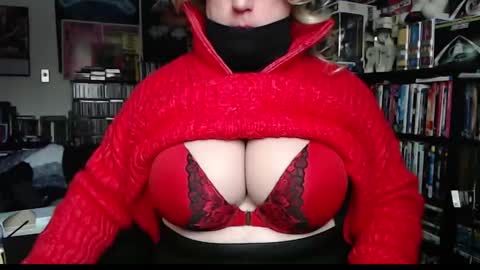 Snapshot of aspen_vale chatting on December 7, 4:31 pm Aspen Vale online show from December 7, 4:31 pm