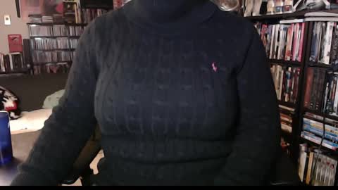 Snapshot of aspen_vale chatting on February 15, 3:42 am Aspen Vale online show from February 15, 3:42 am