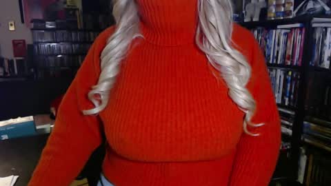 Snapshot of aspen_vale chatting on October 18, 4:16 am Aspen Vale online show from October 18, 4:16 am
