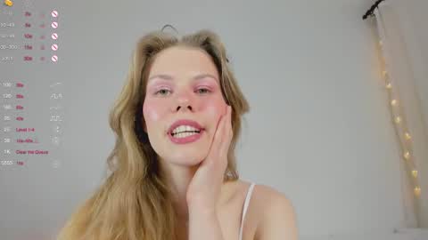 Snapshot of ass_latte chatting on February 16, 10:32 pm Sasha online show from February 16, 10:32 pm
