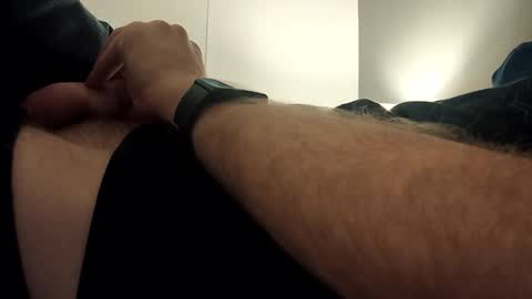 Chriss online show from December 2, 9:02 pm