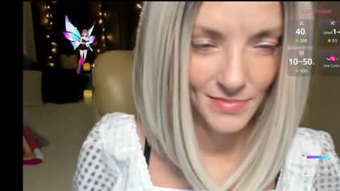 Snapshot of asteris_stella chatting on October 18, 10:03 pm Asteris online show from October 18, 10:03 pm