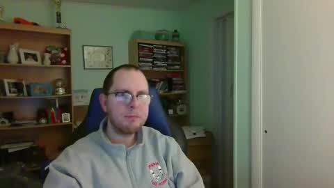 Andrew or Smiley Read the message in bold above the bio design for info on the situation. online show from February 3, 1:46 am