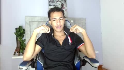 Snapshot of aston_vera chatting on September 20, 3:26 pm Aston online show from September 20, 3:26 pm