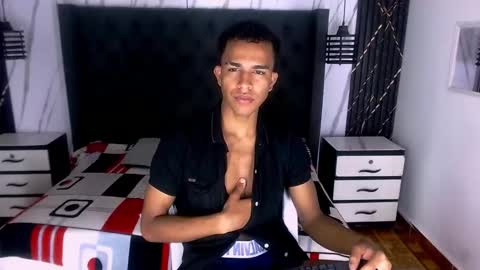 Snapshot of aston_vera chatting on September 12, 4:36 am Aston online show from September 12, 4:36 am
