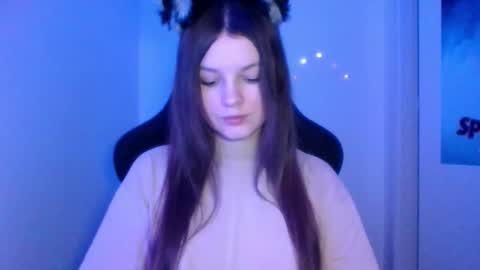 astradream_ online show from February 20, 10:45 pm