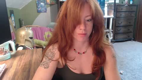 Snapshot of astraeasiren chatting on September 15, 5:36 pm AstraeaSiren online show from September 15, 5:36 pm