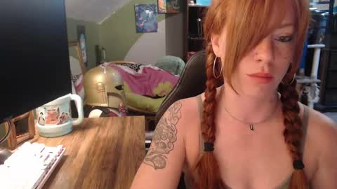 Snapshot of astraeasiren chatting on October 20, 6:02 pm AstraeaSiren online show from October 20, 6:02 pm