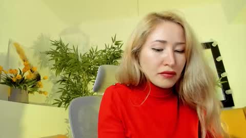 astramonroe online show from September 30, 10:59 am