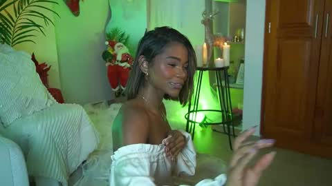 Astrea online show from December 15, 10:28 pm