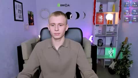 astren online show from March 11, 7:22 am