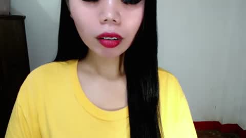 Snapshot of asuna_charming chatting on October 13, 6:54 pm asuna_charming online show from October 13, 6:54 pm