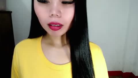 Snapshot of asuna_charming chatting on October 3, 6:38 pm asuna_charming online show from October 3, 6:38 pm