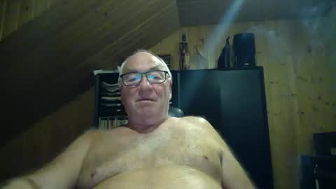Snapshot of asusandy chatting on September 20, 12:13 am asusandy online show from September 20, 12:13 am