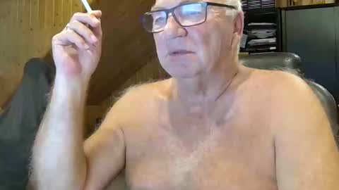 Snapshot of asusandy chatting on September 9, 8:31 pm asusandy online show from September 9, 8:31 pm