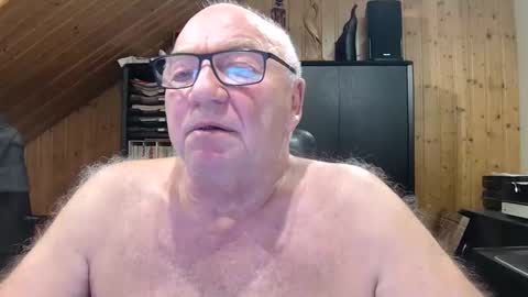 asusandy online show from April 6, 12:08 am