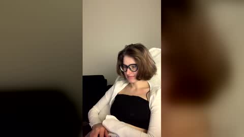 asya_new online show from March 8, 12:20 pm