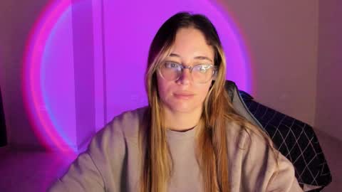 atenas online show from November 3, 9:21 am