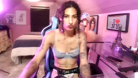 Snapshot of athena_the_godess chatting on October 4, 3:37 am xoxo G0DD3SS xoxox online show from October 4, 3:37 am