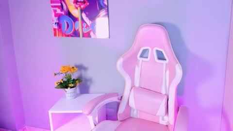 athenea__fox online show from November 26, 12:13 pm