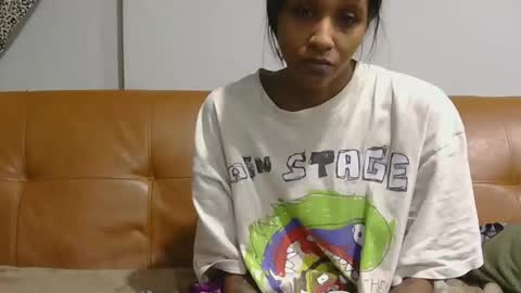 Snapshot of atirahcali chatting on September 21, 1:37 pm AtirahCali online show from September 21, 1:37 pm