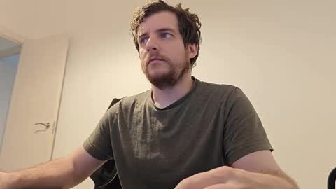 atomicoliver online show from September 26, 10:45 am