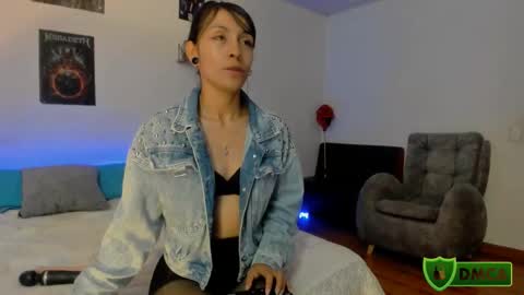 Carolina online show from March 8, 7:51 pm