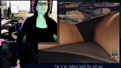Snapshot of atrena chatting on September 27, 2:20 am Atrena online show from September 27, 2:20 am