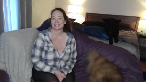 Snapshot of aubreeskinkyplayroom chatting on September 27, 3:32 pm Aubree Shae online show from September 27, 3:32 pm