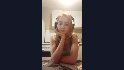 Bella online show from October 4, 1:09 pm