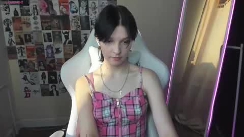 Snapshot of audreyykim chatting on October 20, 9:36 am Audrey online show from October 20, 9:36 am