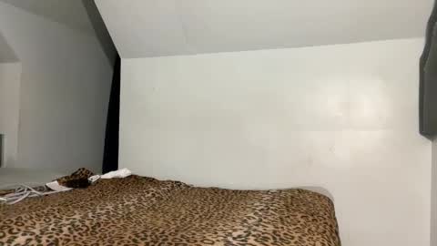 aunyxxx online show from March 2, 3:56 am