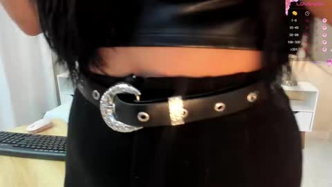 Snapshot of aura_sanders1 chatting on September 26, 12:13 pm Aura sanders online show from September 26, 12:13 pm