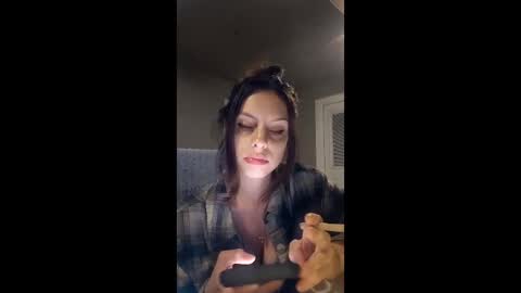 aureliatasty online show from March 9, 2:16 am