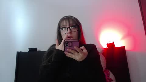 Snapshot of aurora_blossom__ chatting on October 22, 6:42 pm Aurora online show from October 22, 6:42 pm