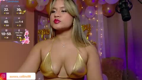 aurora_collins08 online show from March 7, 6:43 pm